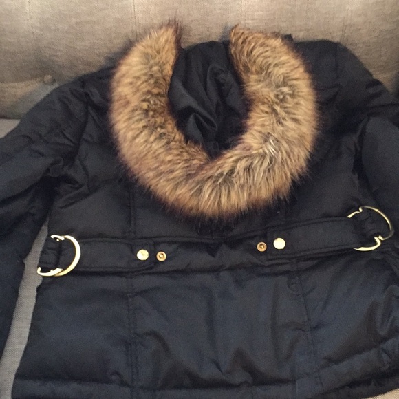 Guess Fur Hooded Jacket black with Gold Accents - Picture 5 of 12